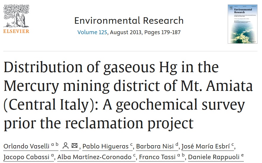 Estudios in vitro que evalúan la lixiviación de mercurio a partir de calcinado de residuos mineros utilizando fluidos corporales humanos simulados.