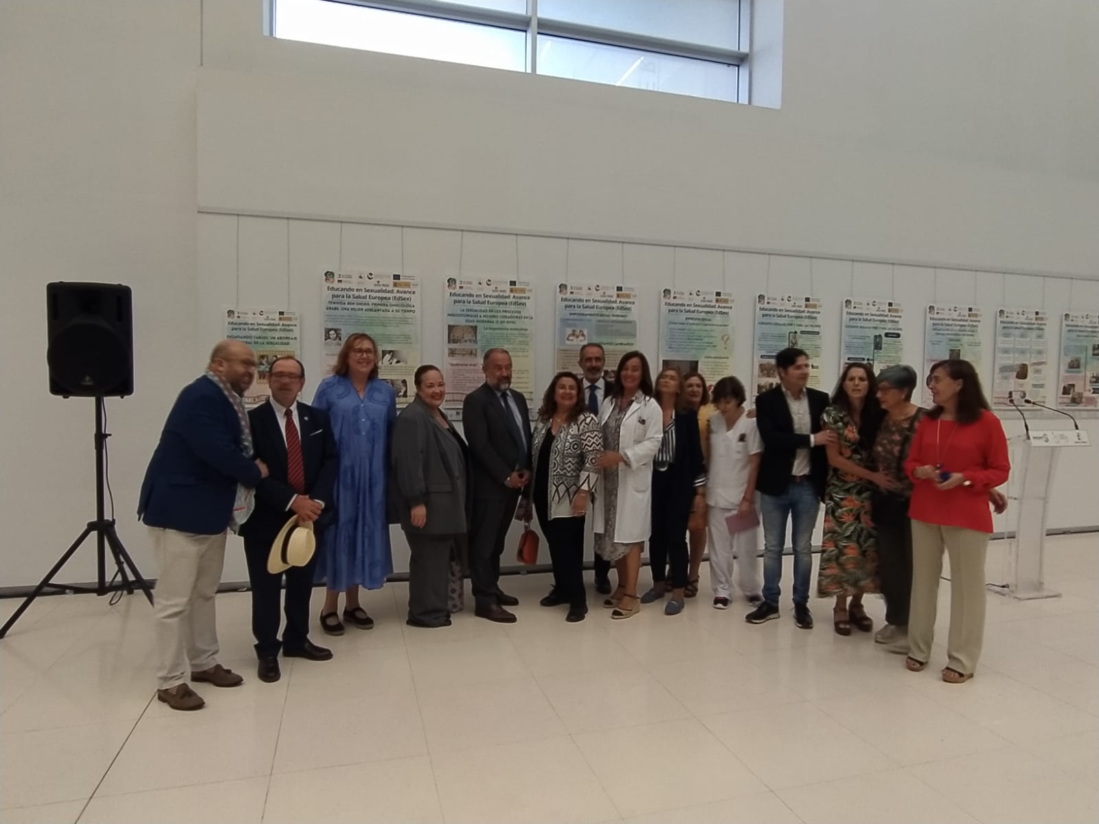 Inauguración por parte del rector la exposición “Desafiando tabúes: un abordaje integral de la sexualidad”