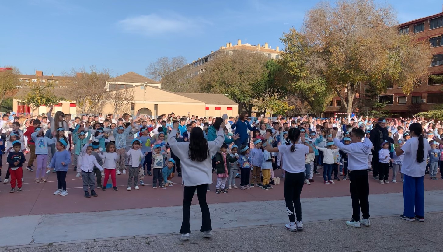 Bailando la canción 