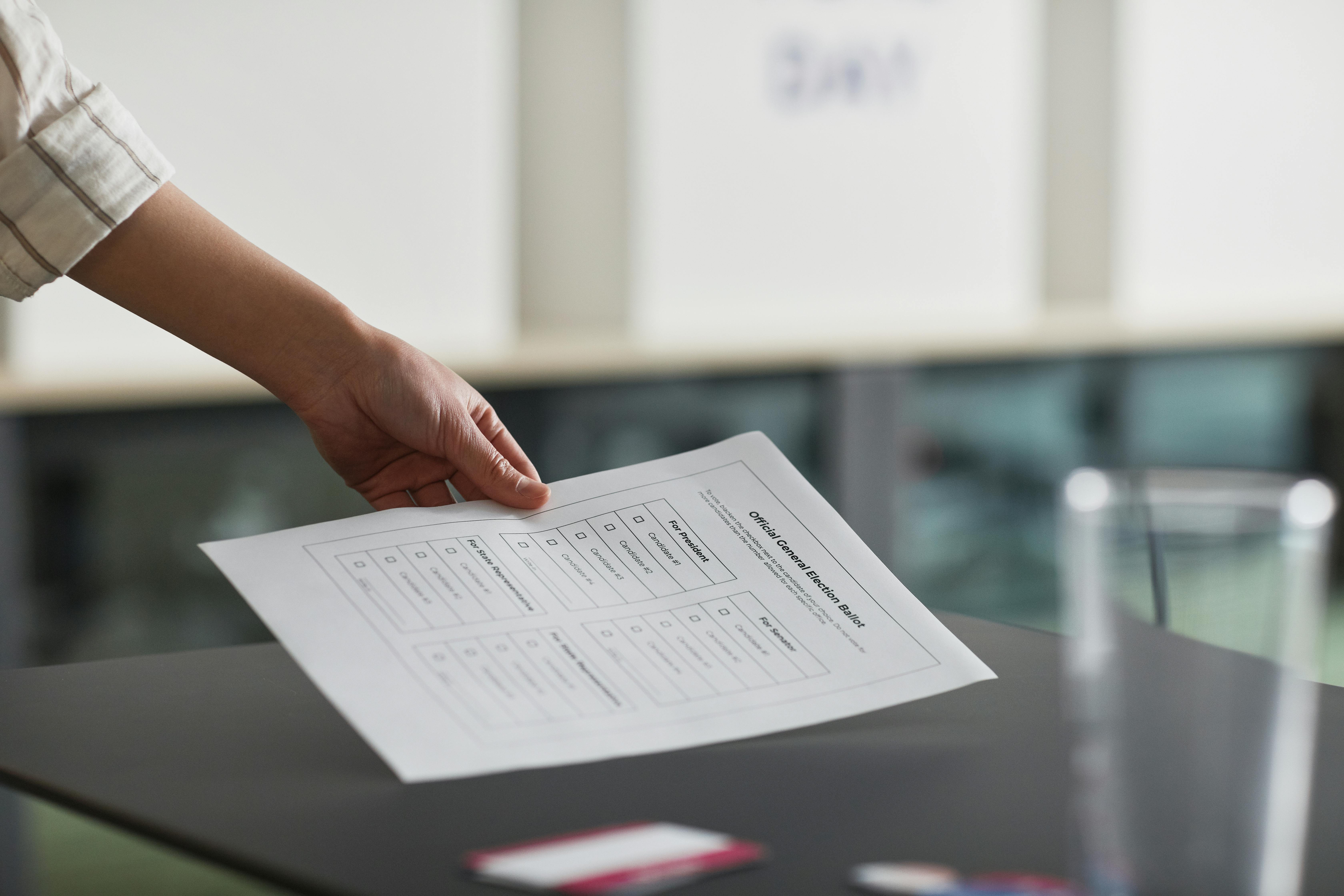 CONVOCATORIA DE BECAS COLABORACIÓN ENCUESTAS PROFESORADO 2025/26 - PRIMER CUATRIMESTRE