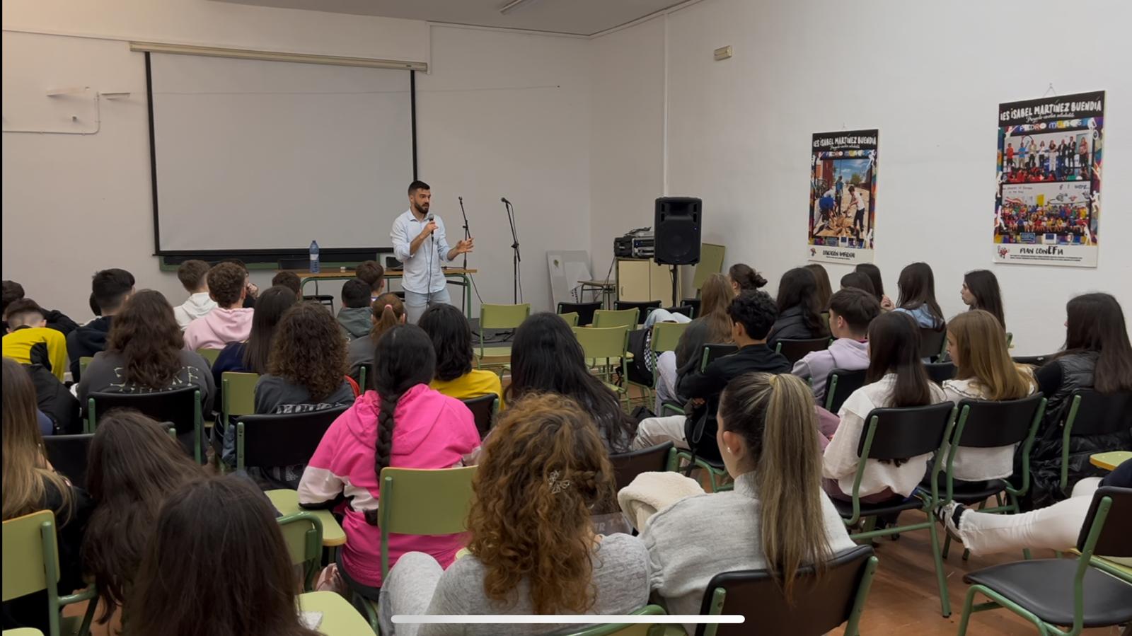 La vegetación urbana reduce la obesidad abdominal