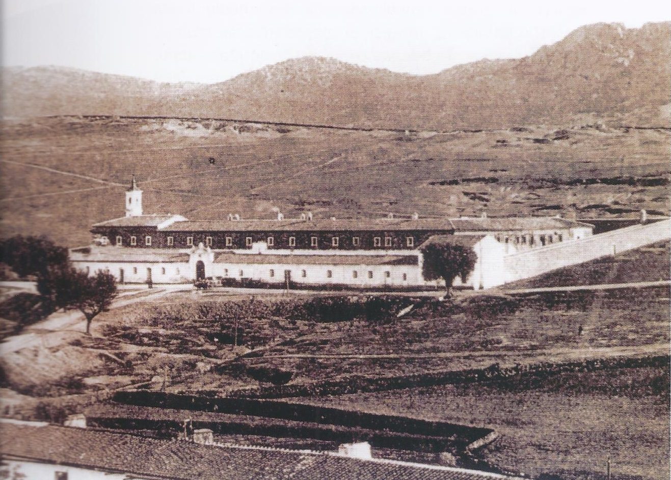 Foto real de la antigua Real Cárcel de Forzados de Almadén
