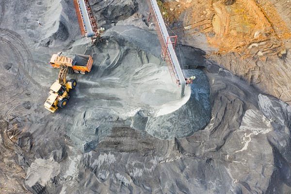 Viaje a las instalaciones de la empresa Mining Hills 