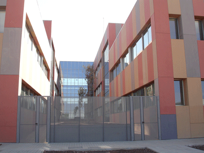 Puerta de entrada Facultad