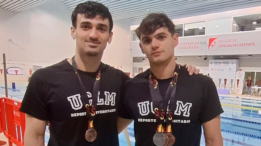 Aitor e Israel en el CEU de natación 2026