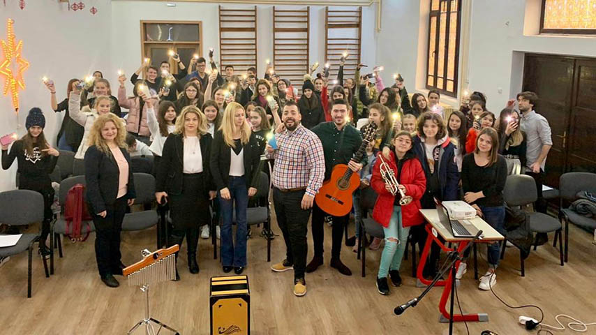Proyecto musical en colegios bilingües de español en Rumanía.