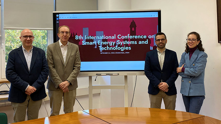 Javier Contreras, Luis Baringo, Gregorio Muñoz Delgado y María Pérez