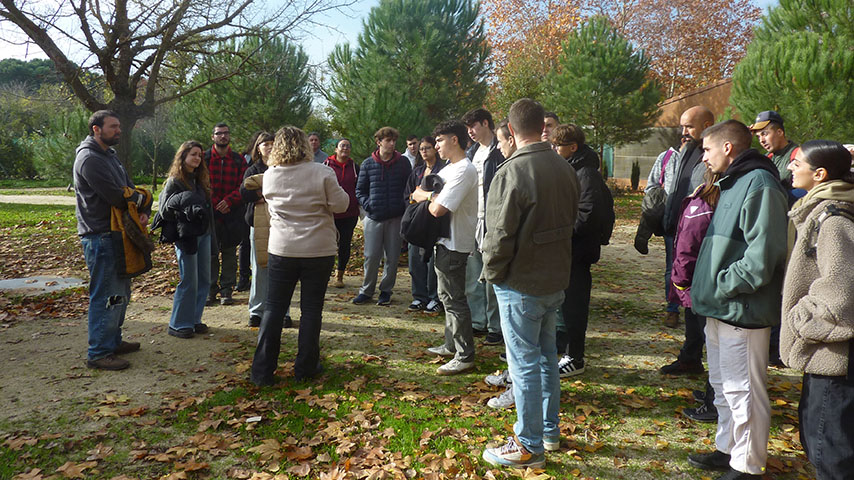 Visita al Centro de Rescate de la Fundación para la Investigación en Etología y Biodiversidad (FIEB) en Casarrubios del Monte (Toledo)