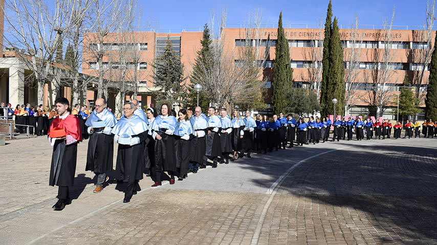 Procesión académica en el Campus de Albacete