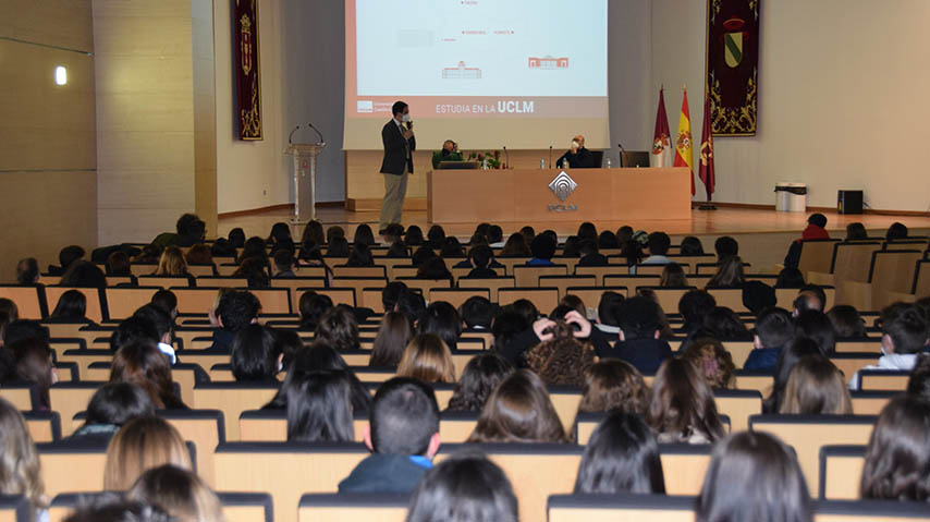 Visita de los preuniversitarios al Campus de Cuenca