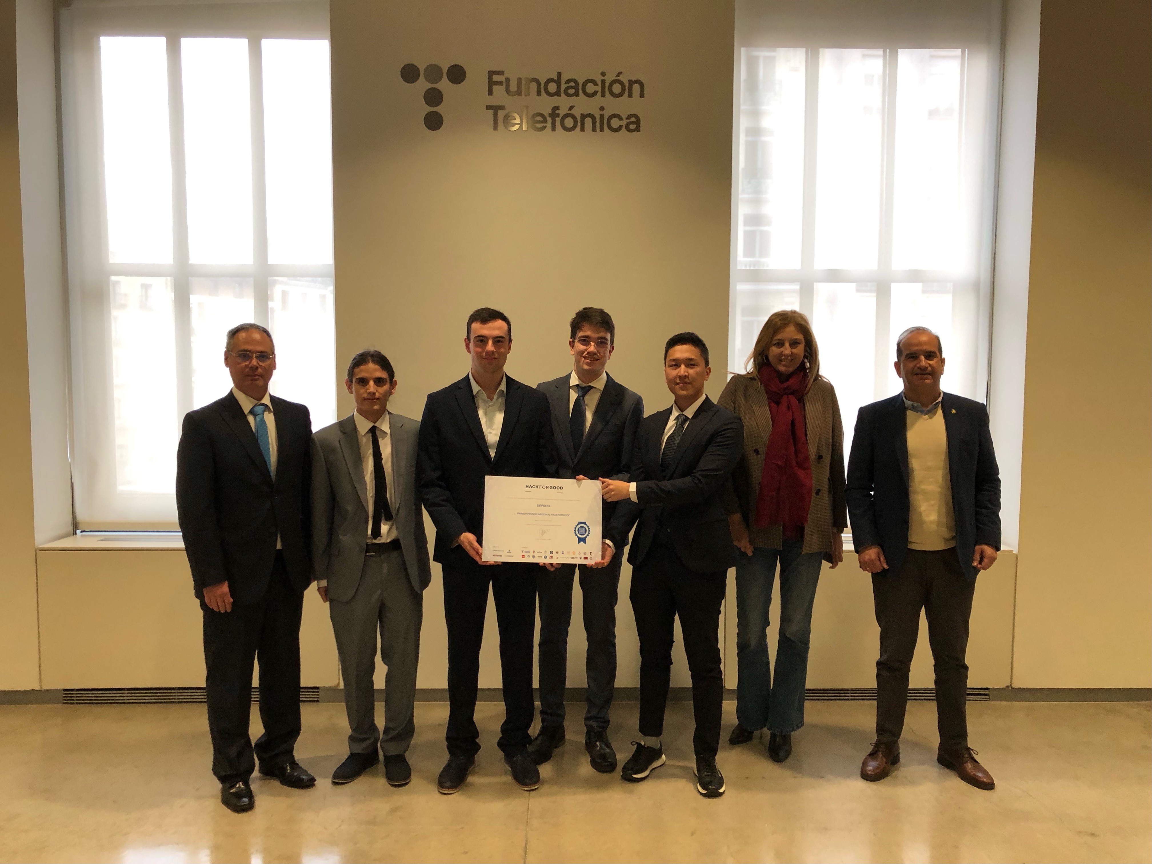 Los estudiantes Daniel Iradier López, Juan Cano Zurita, David Ortega García-Bao y Ayan Mameyev