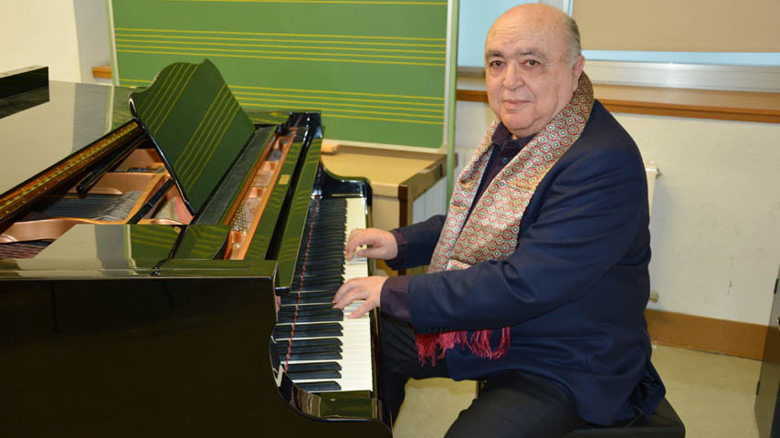 El compositor Lorenzo Palomo visita la UCLM.