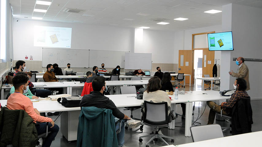 El Laboratorio Urbano en Bioeconomía Forestal (Urban Forest Innovation Lab–UFIL)  está en el Instituto de Tecnología, Construcción y Telecomunicaciones del Campus de Cuenca 