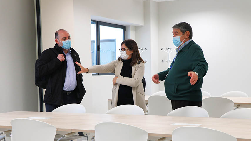 Alino Martínez y Regina Leal visitaron el hospital universitario