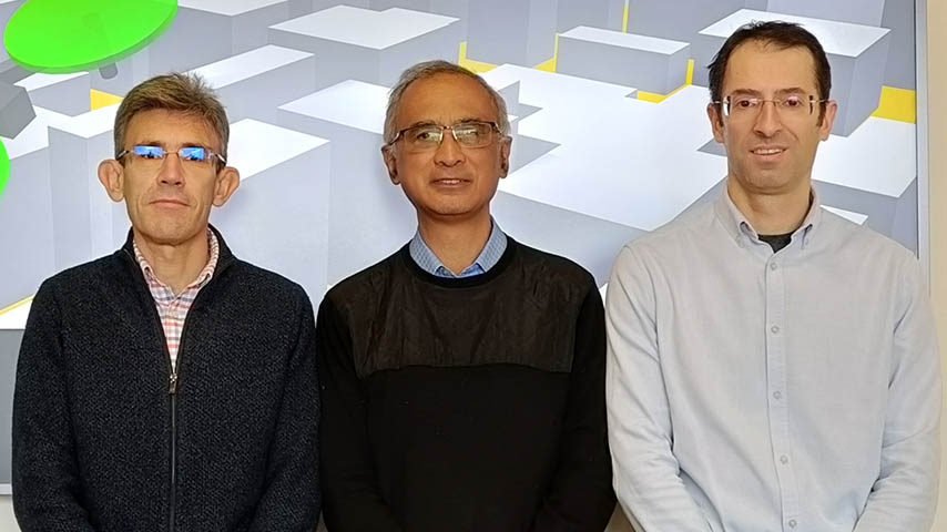 Desde la izquierda, los profesores Aurelio Bermúdez Marín, Luis Orozco Barbosa y Rafael Casado González