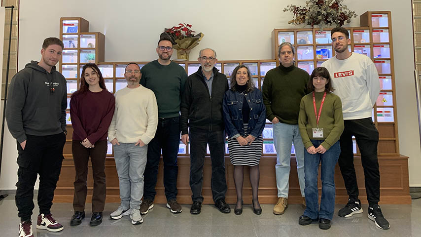 Investigación que identifica por primera vez la presencia y actividad de receptores de adenosina dentro de las mitocondrias.