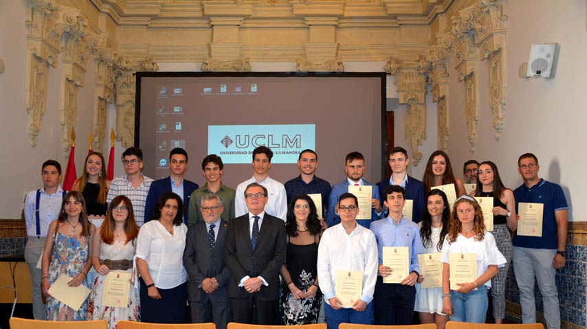 Acto de reconocimiento a los alumnos con mejores expedientes en la EvAU de junio 2018.