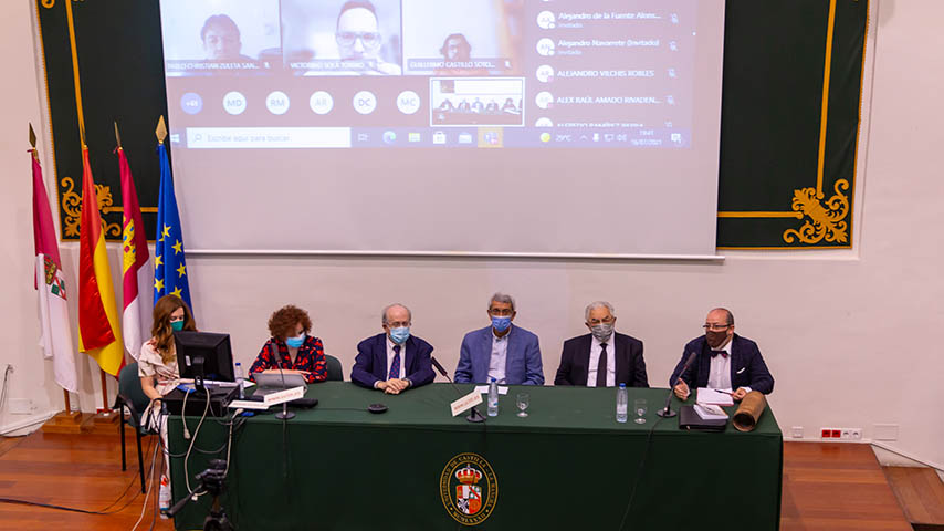 Participantes en la clausura del III Curso de Especialista en Justicia Constitucional.