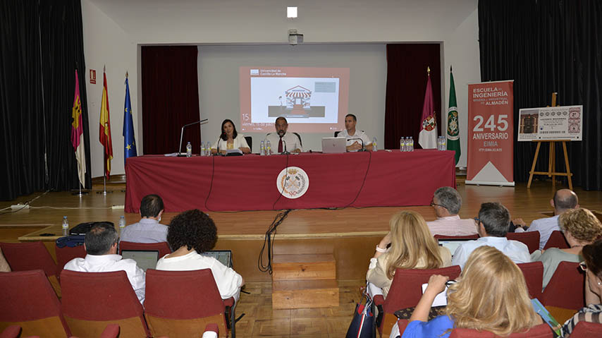 Sesión ordinaria del Consejo de Gobierno en Almadén.