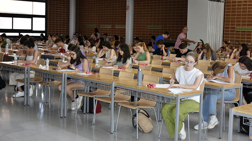 EvAU extraordinaria en la UCLM 2023.