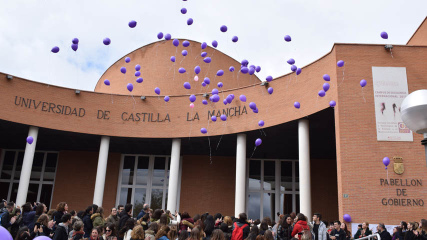 Acto de reivindicación de los estudiantes con motivo del Día Internacional de la Mujer.