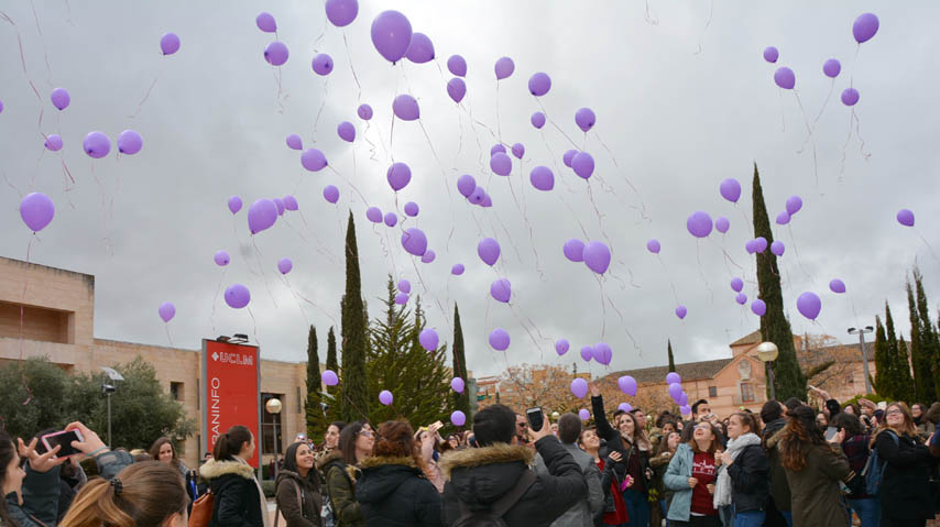 Acto reivindicativo de los estudiantes de la UCLM en el Día Internacional de la Mujer.