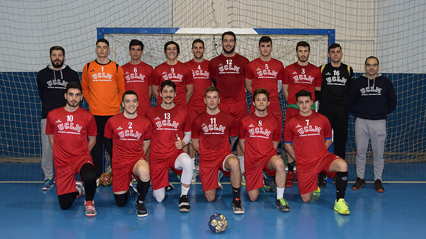 Equipo masculino de balonmano de la UCLM.