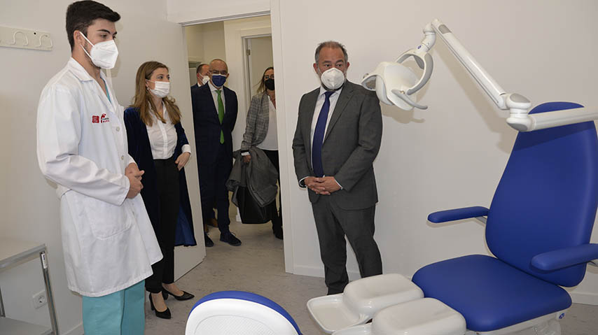 Inauguración del centro de atención podológica en Talavera de la Reina.