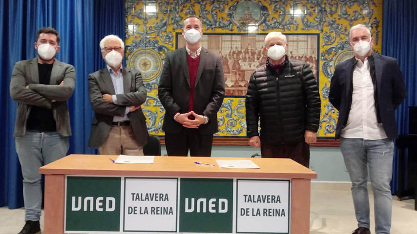 Convenio entre la UCLM y la UNED para organizar una jornada en El Real de San Vicente.