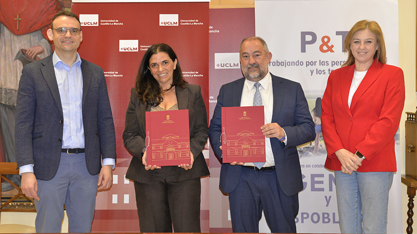 Firma del convenio para la creación del aula-empresa ‘Gen Z y despoblación’.