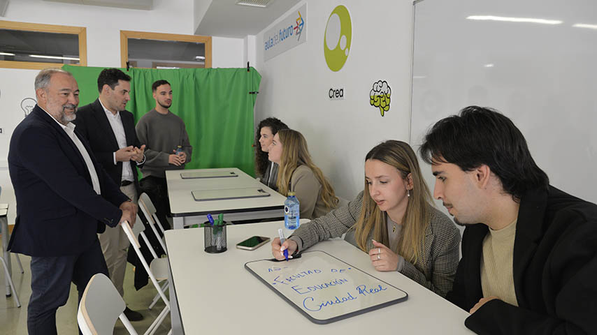 Inauguración del Aula del Futuro de la Facultad de Educación de Ciudad Real.