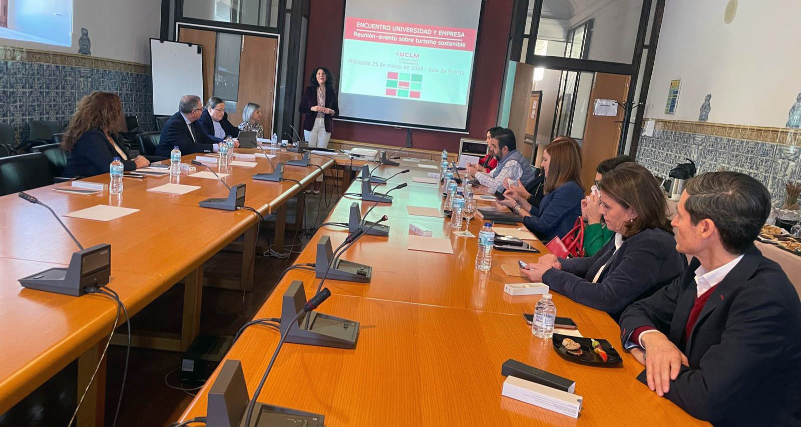 La UCLM reúne en Toledo a empresas y administraciones para avanzar en indicadores de turismo sostenible