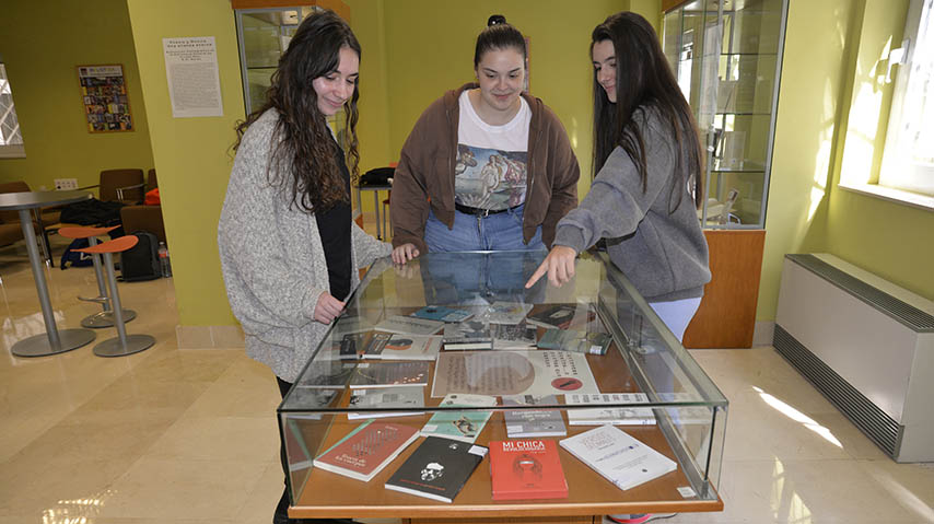 Día Mundial de la Poesía en las bibliotecas generales de Albacete y Ciudad Real.