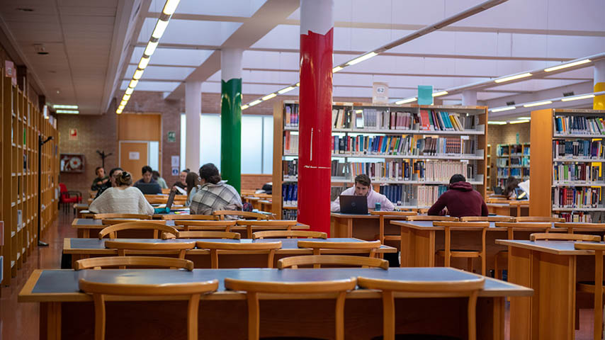 Imagen de la biblioteca universitaria de Albacete