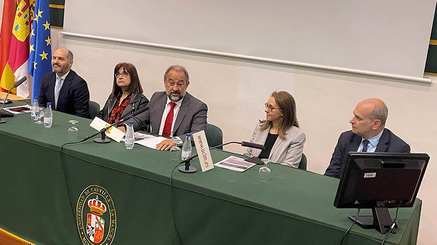 Clausura del seminario sobre vida familiar internacional.