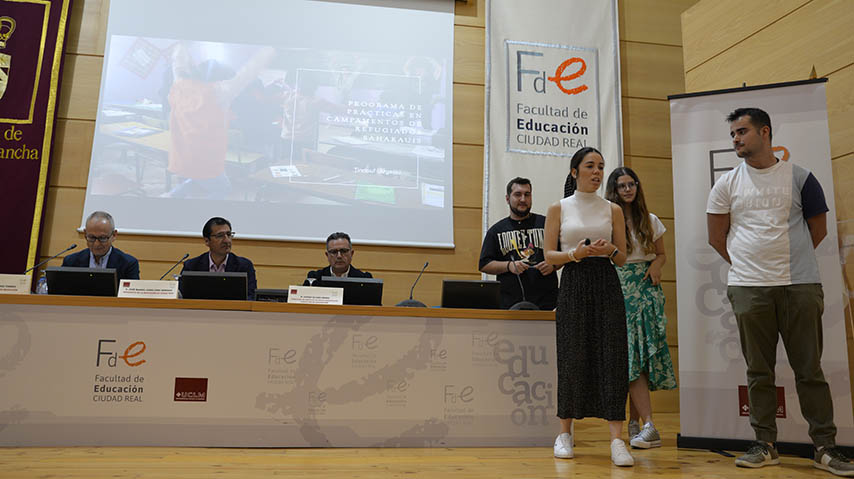 Encuentro de los estudiantes que han participado en el programa de prácticas en el Sáhara.