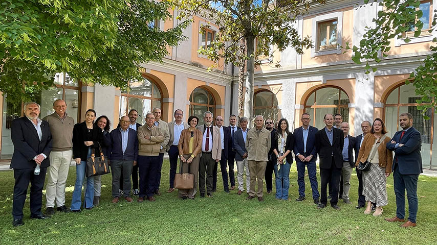 Visita de la Demarcación de CLM del Colegio de Ingenieros de Caminos, Canales y Puertos a la Fábrica de Armas