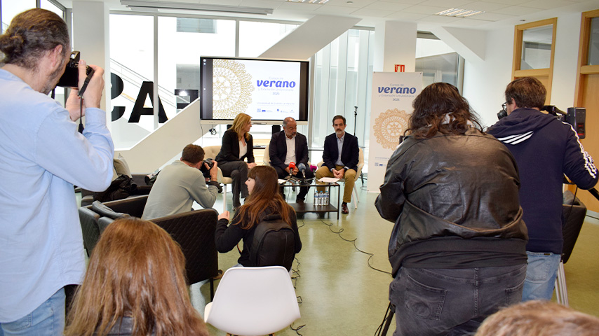 Presentación Curos de Verano 2025