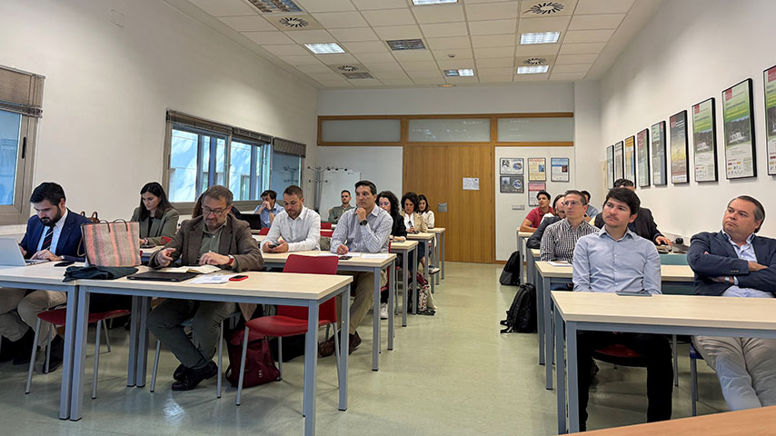 Participantes en la jornada de innovación industrial celebrada en el ITQUIMA por el  proyecto CO2MCHRETE