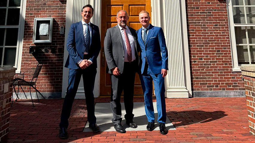 La delegación española en su visita a Harvard para la incorporación de la institución al Real Colegio Complutense en la Universidad de Harvard (RCCHU) 