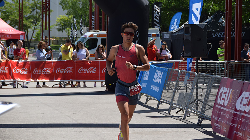 Participación de la UCLM en el CEU de triatlón 2025.