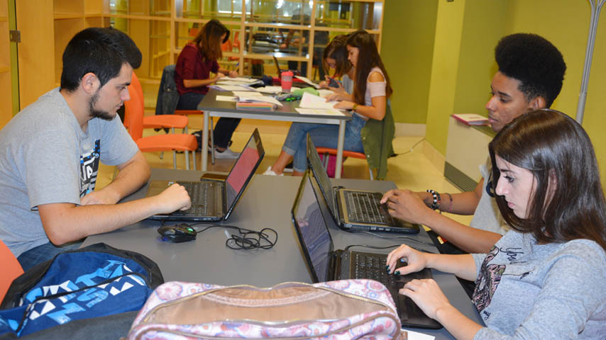 Estudiantes de la UCLM.