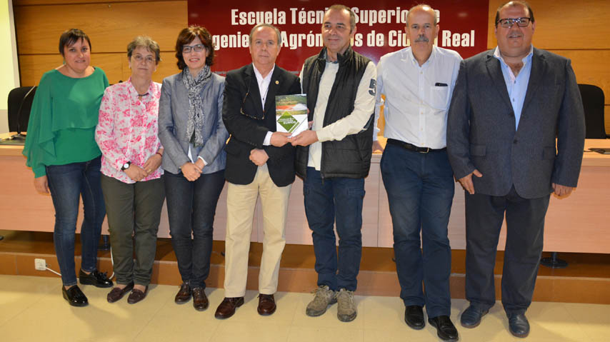 Presentación del libro 'Introducción a la contaminación de suelos'. 