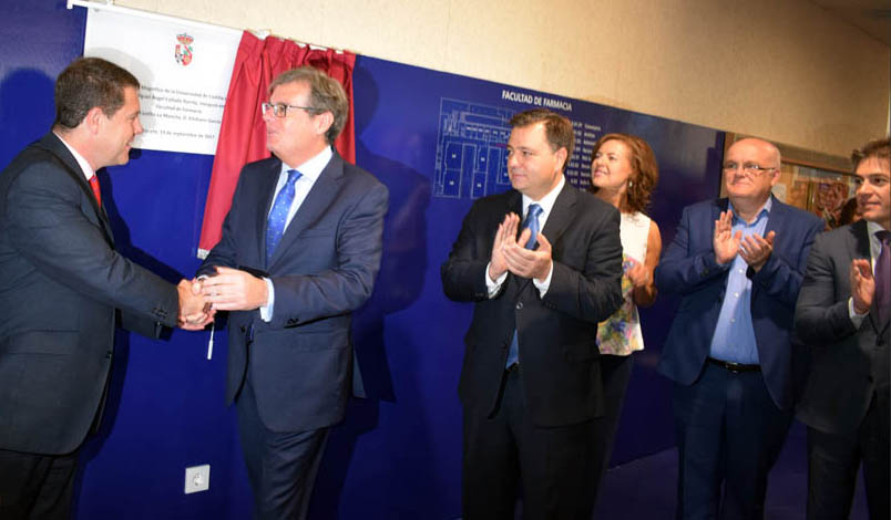 Inauguración de la Facultad de Farmcia