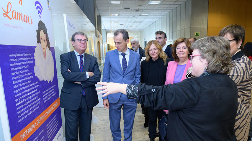 Exposición 'Mujeres Ingeniosas', en el Ministerio de Ciencia, Innovación y Universidades.