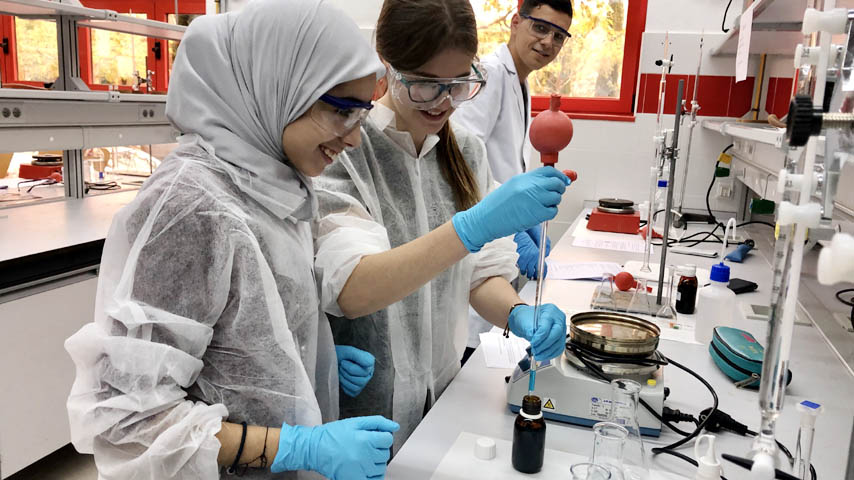 La Facultad de de Ciencias y Tecnologías Químicas acoge el simposio y la olimpiada científico-técnica