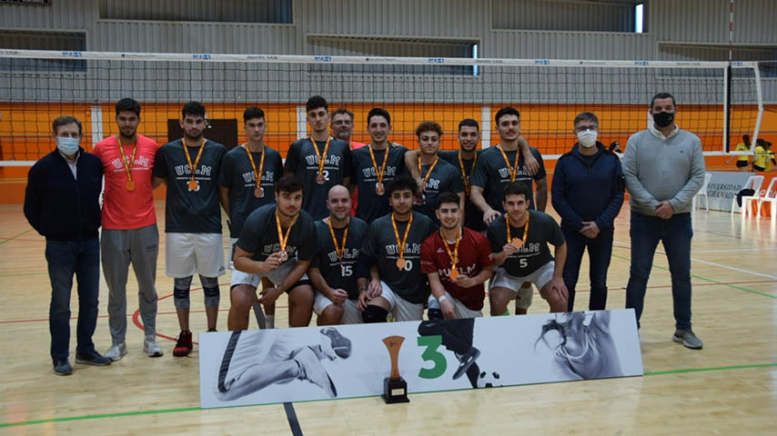 Jugadores del equipo masculino de voleibol de la UCLM.