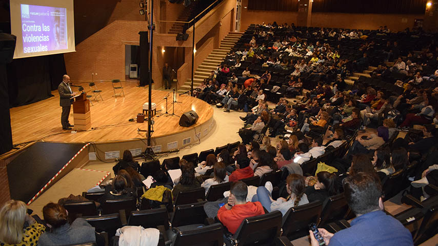 Acto institucional 25N