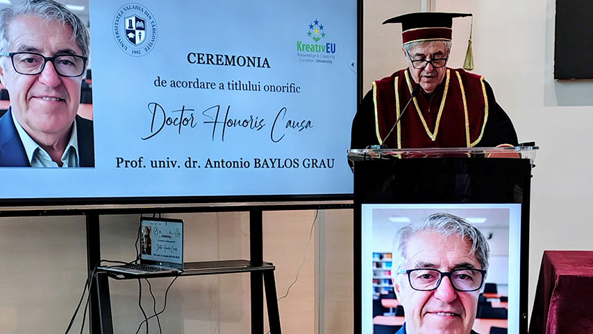 El profesor Baylos, durante la ceremonia
