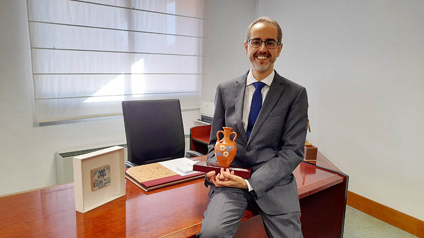 Premio Nacional Cerámica, Fdo. González